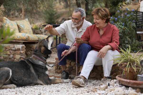 Moving Aging Parents: A Comprehensive Guide to Choosing the Right Retirement Village retirement village